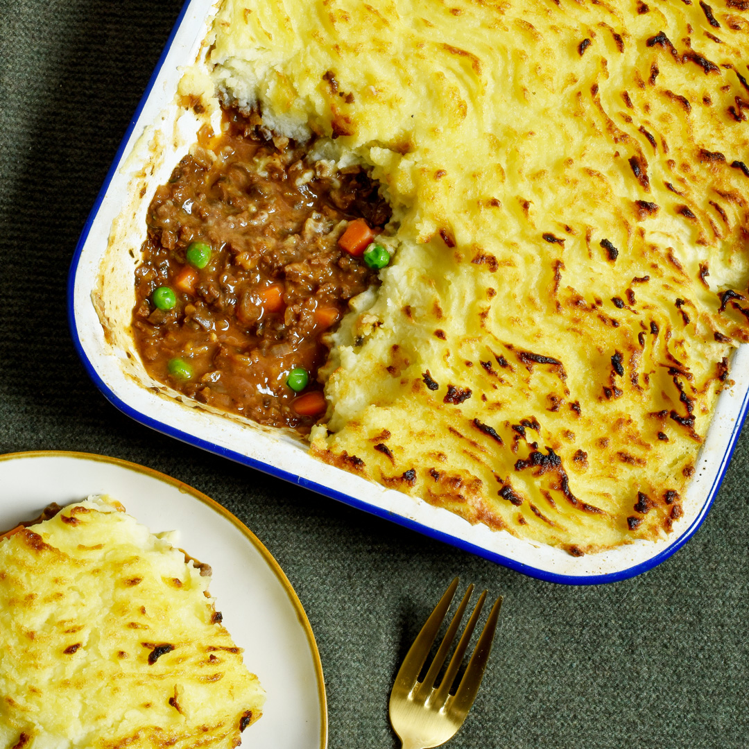 vegan-cottage-pie-in-dish-with-fork