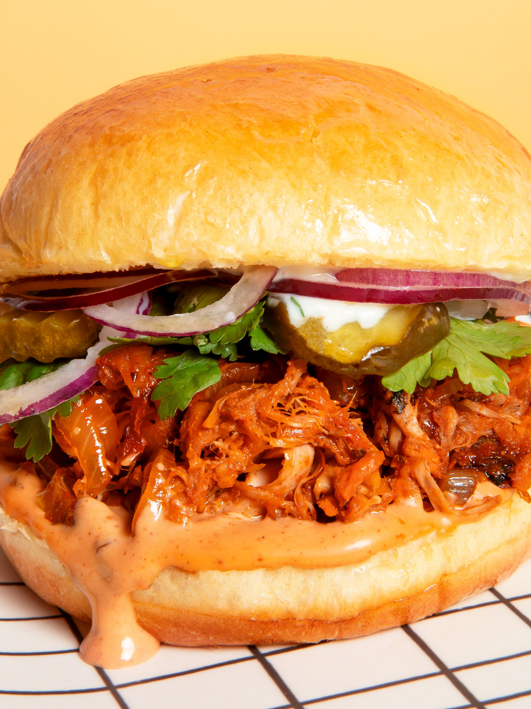 vegan-jackfruit-slider-with-sauce-drip