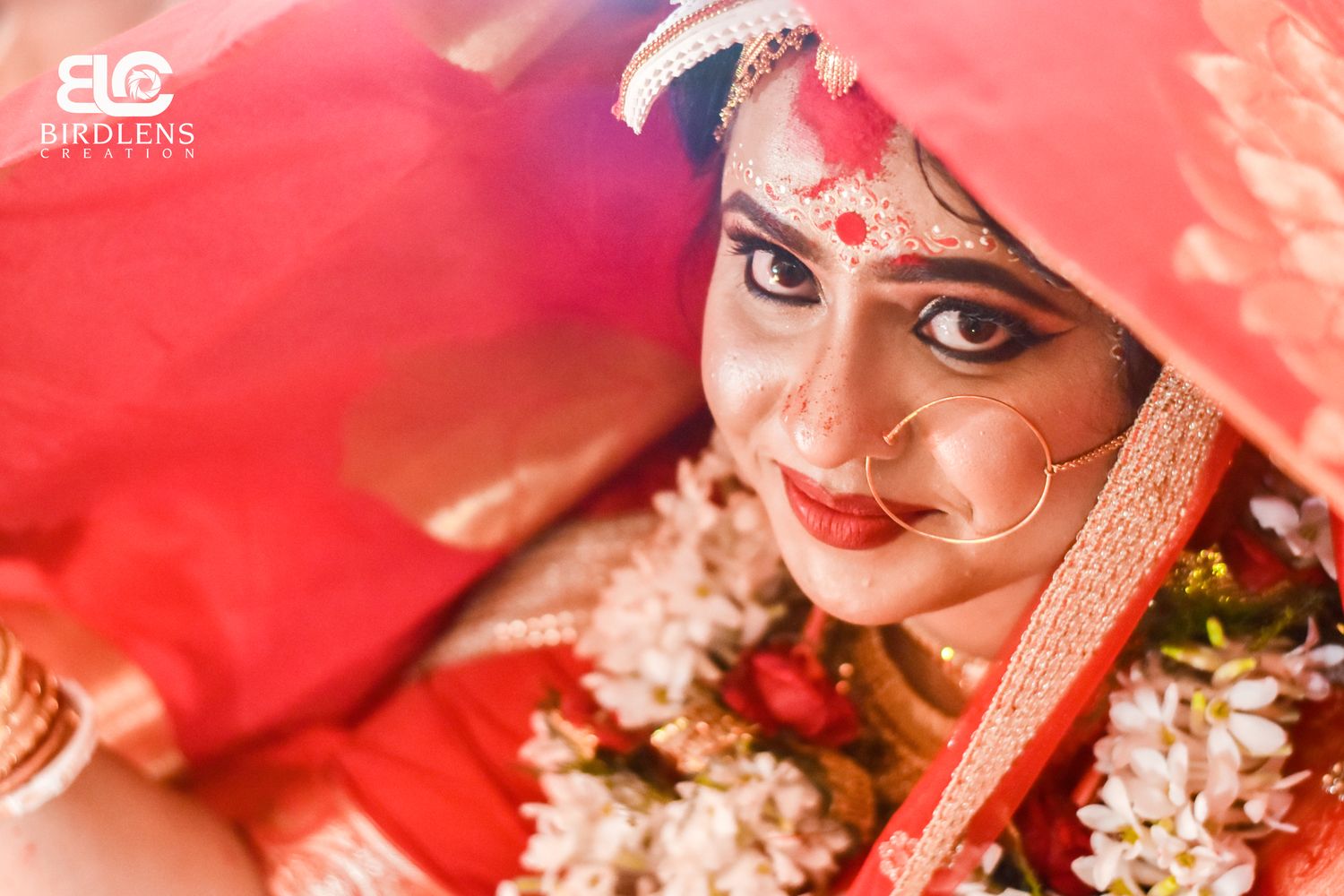 bridal photoshoot pose