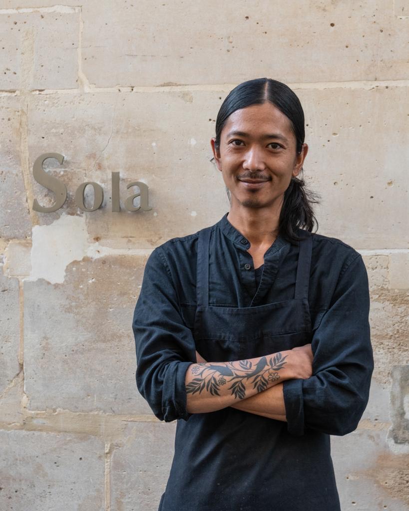 Le chef du restaurant Sola, Kosuke Nabeta