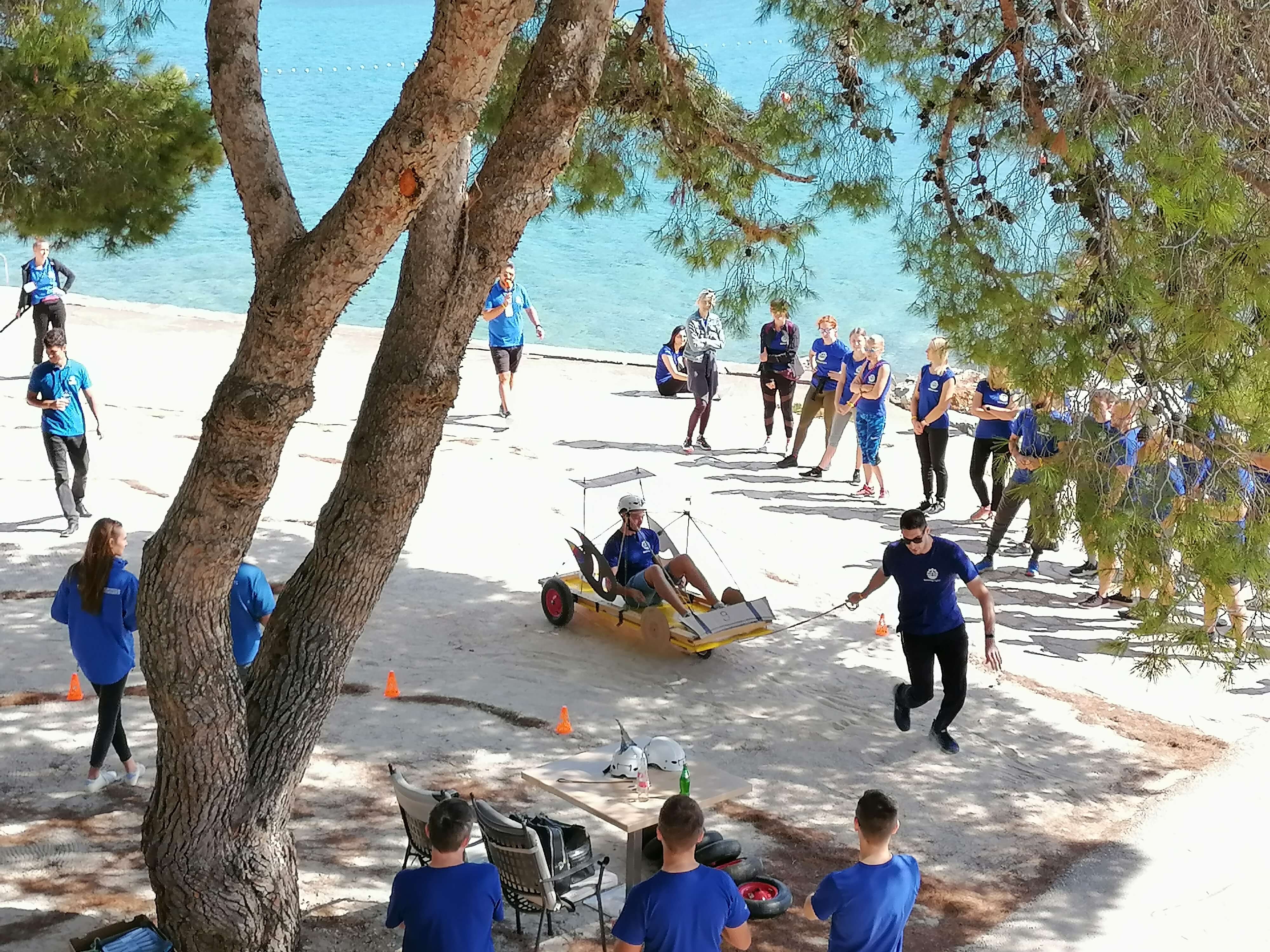 EFD team building 2022 F1 race