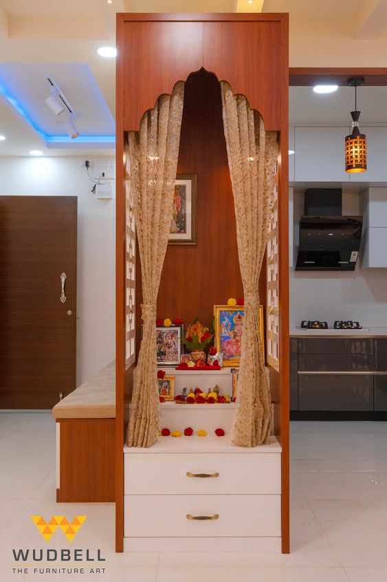 Curtain closure mandir