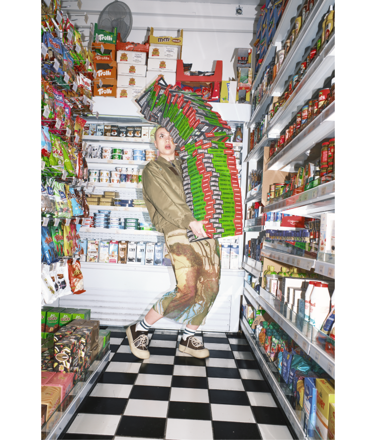 Skemmtilegt efni var ljósmyndað fyrir Aur markaðsherferðina sem Hér&Nú framleiddi