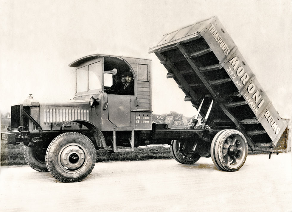 L'un des premiers camions Moroni