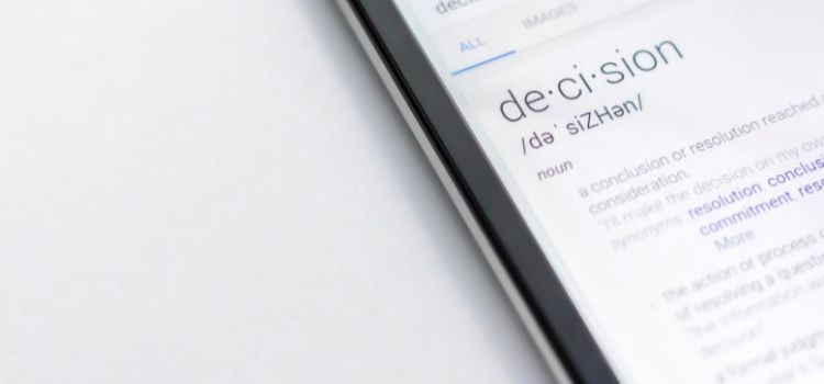 Photo with the word “decision”