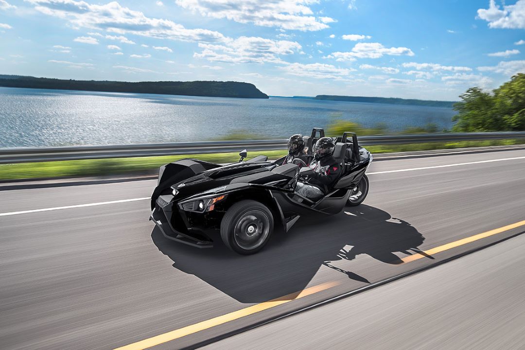 polaris slingshot riding on road - comparison of can am 3 wheeled motorcycles and polaris slingshot