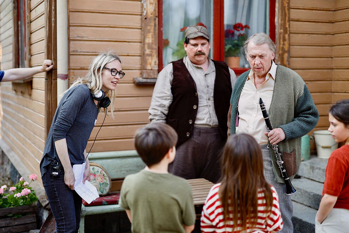 Behind the scenes at JerryMaya's Detective Agency – The Secret of the Train Robber (2020).