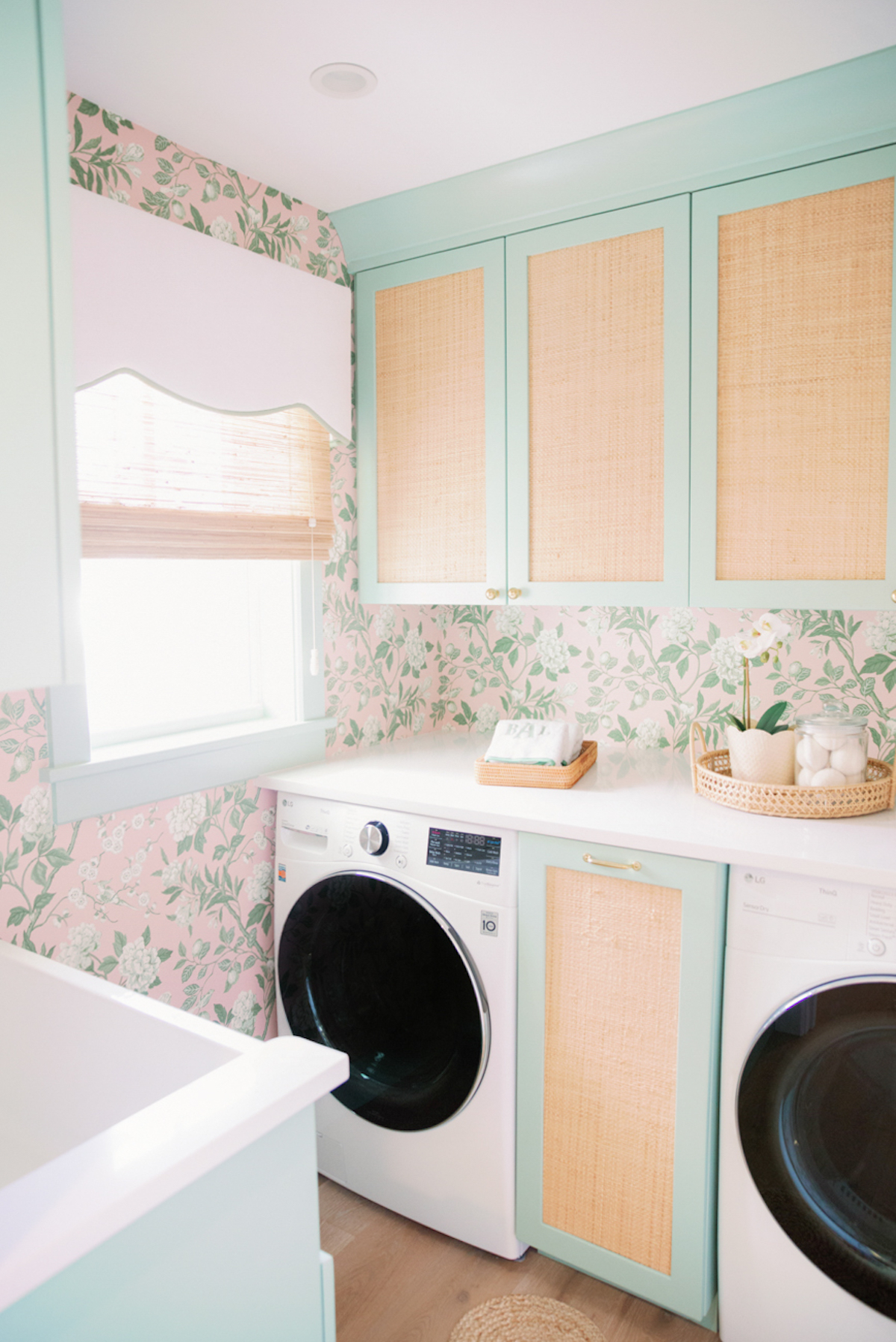 A Palm Beach Inspired Laundry Room – Society Social