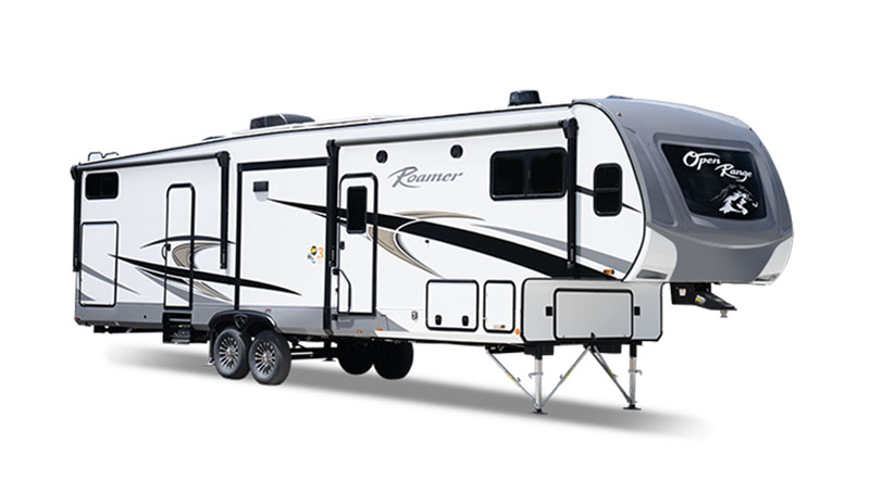 What Is a Fifth Wheel RV and What Do They Offer? - THOR Industries