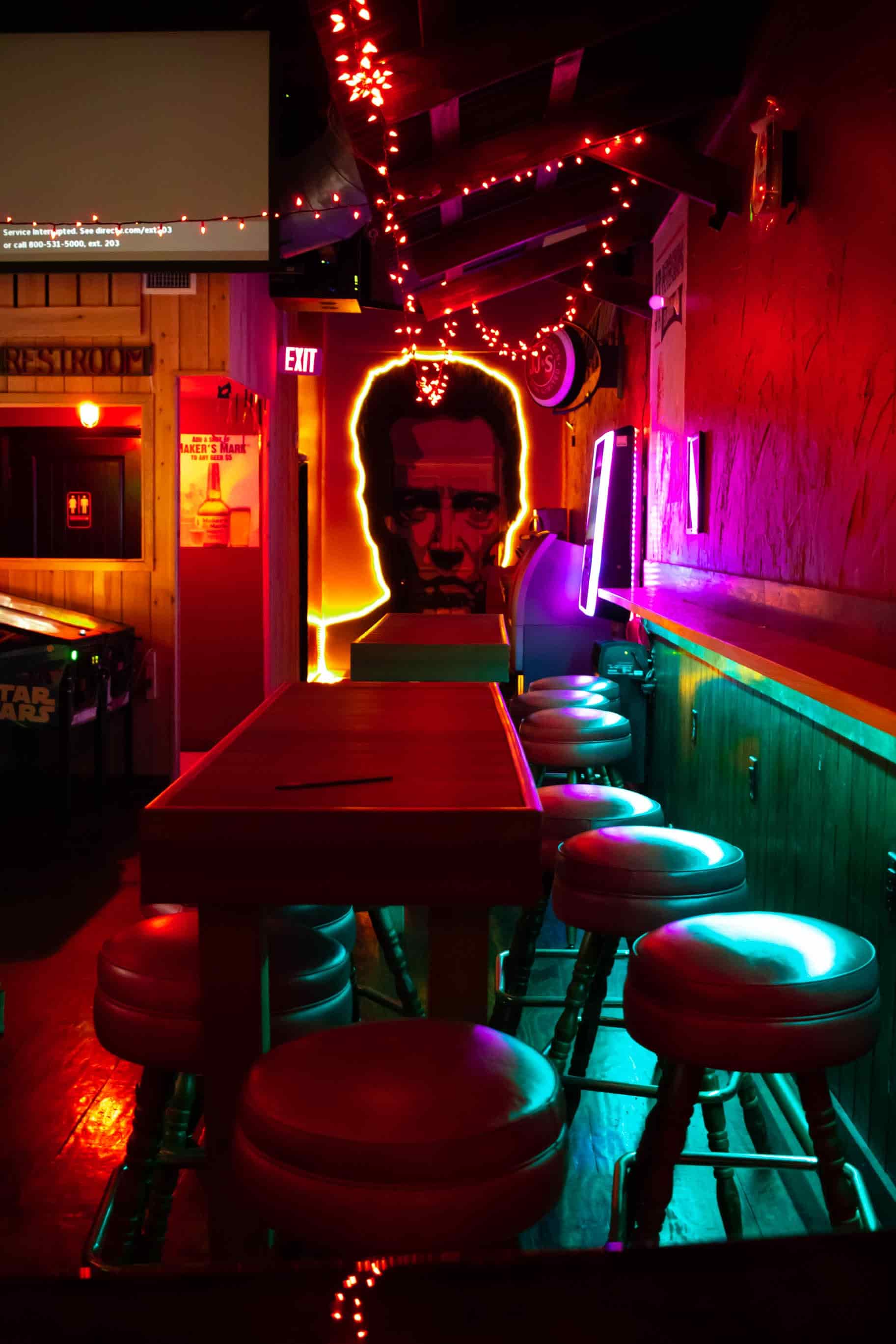Bar glowing