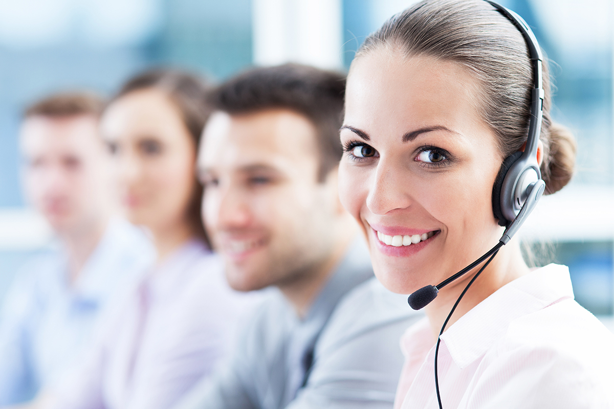 woman callcenter